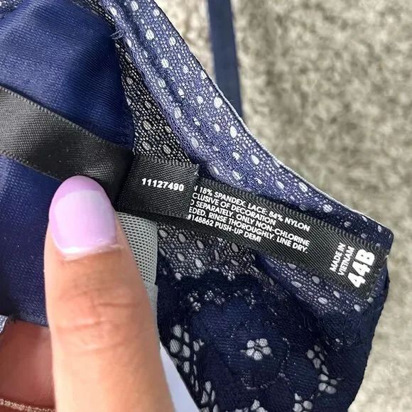 Torrid Bra Women’s 44B Deep Navy Blue Floral Lace Push-Up Demi - Picture 9 of 10